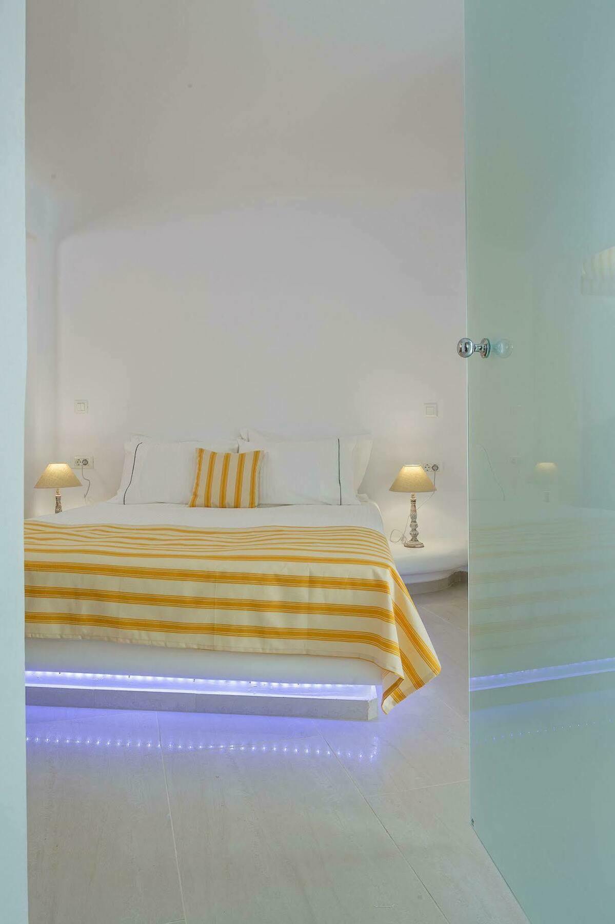 Colours Of Mykonos Luxury Residences & Suites Psarou  Exterior photo